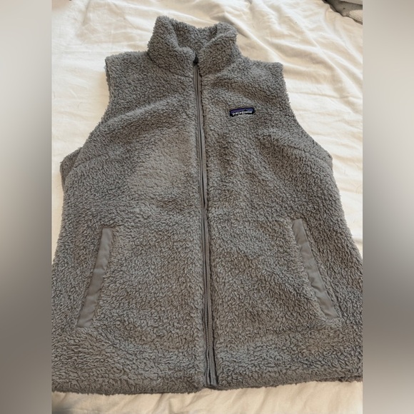 Patagonia Los Gatos Fleece Vest - Picture 1 of 4